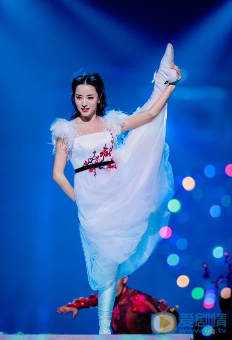 李思思個人資料簡介 李思思舞台照