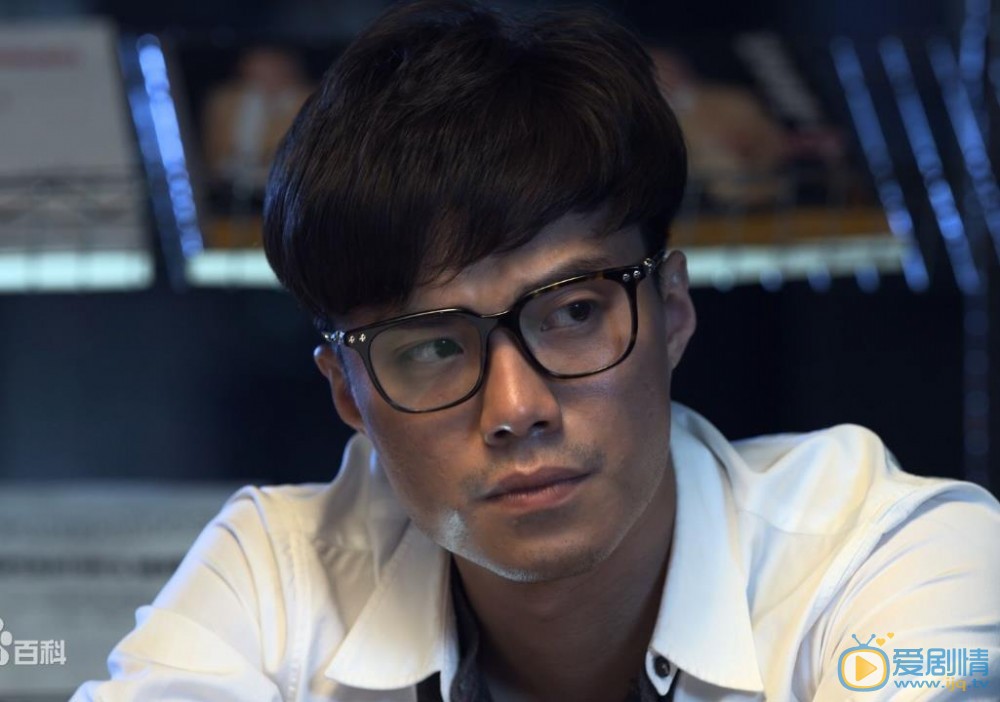 守衛者浮出水面劇照