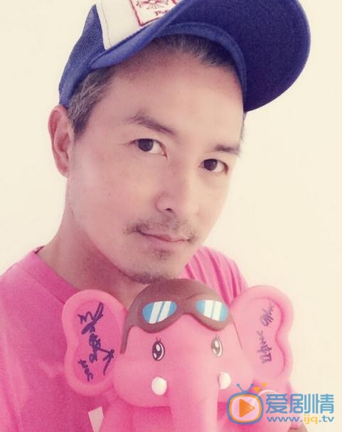 一路繁花相送辛開宇是誰演的？辛開宇扮演者李銘順個人資料、寫真及生活照欣賞