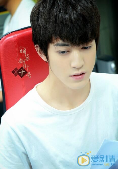 羅一航主演網路劇《菸袋斜街十號》 羅一航個人資料介紹