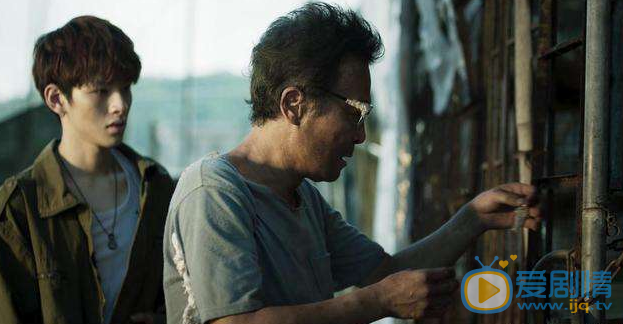 破冰行動水伯的兒子是怎么死的？水伯是好人還是壞人？