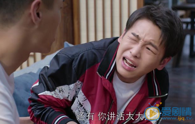 都挺好石天冬化身護妻狂魔，看到蘇明玉被欺負就炸毛