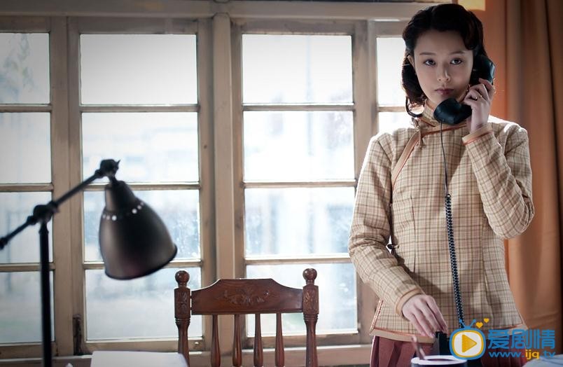 《畢業歌》主演造型曝光 譜寫亂世情緣