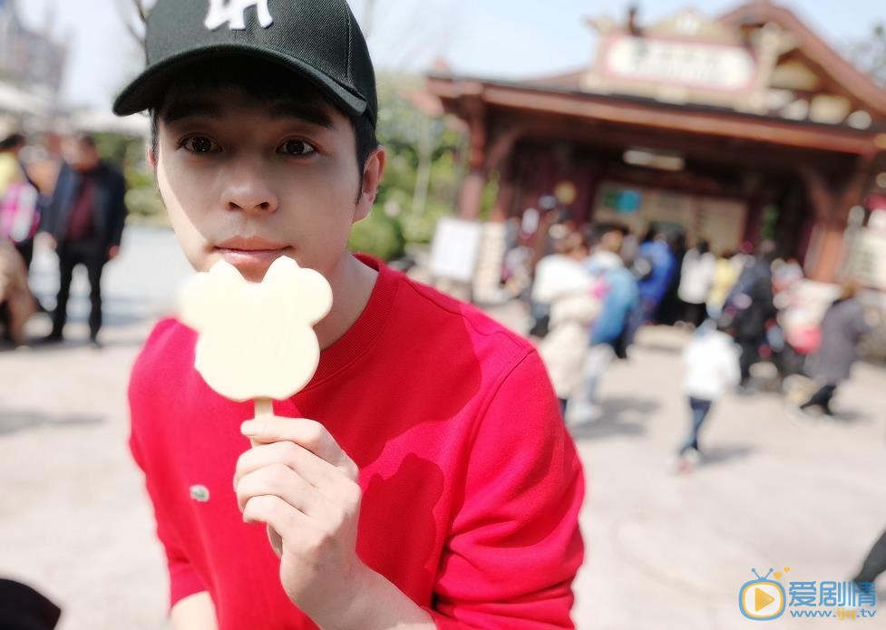 幸福一家人傅曉龍是誰演的?傅曉龍扮演者虞文濤個人資料、寫真及生活照欣賞