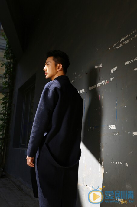 警花與警犬中溫泰頤扮演者是誰？溫泰頤扮演者王浩鈞個人資料及寫真