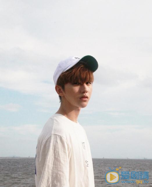 我才不會被女孩子欺負呢葉麟是誰演的？葉麟扮演者蔡徐坤個人資料、寫真及生活照欣賞