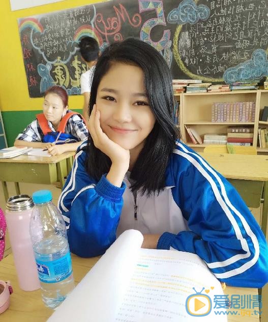 急診科醫生黨珍妮扮演者岳以恩個人資料、寫真生活照