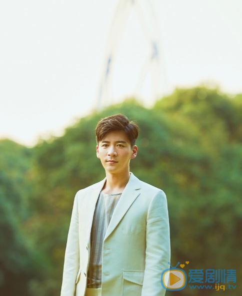 我的青春遇見你陳也是誰演的？陳也扮演者魏千翔個人資料、寫真及生活照欣賞