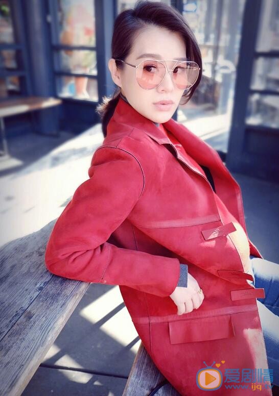  那年花開月正圓胡詠梅是誰演的？胡詠梅扮演者胡杏兒個人資料及生活寫真照欣賞