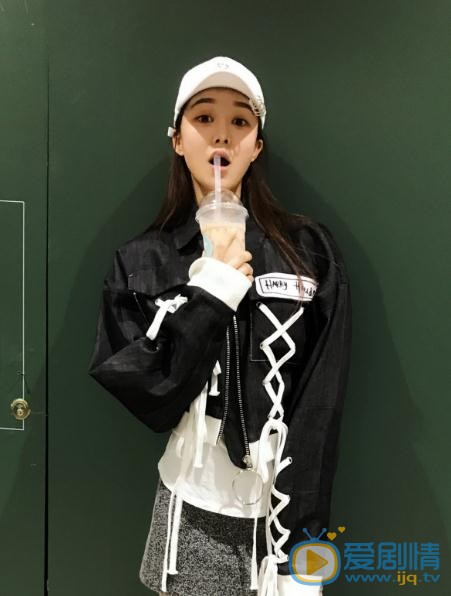 兒科醫生蓋艷艷是誰演的？蓋艷艷扮演者胡睿個人資料、寫真及生活照欣賞