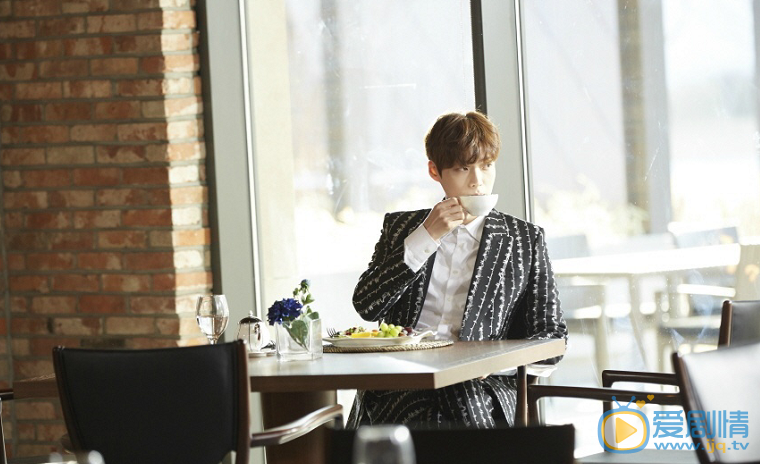 灰姑娘與四騎士公開首波劇情預告 灰姑娘與三公子的初次相遇