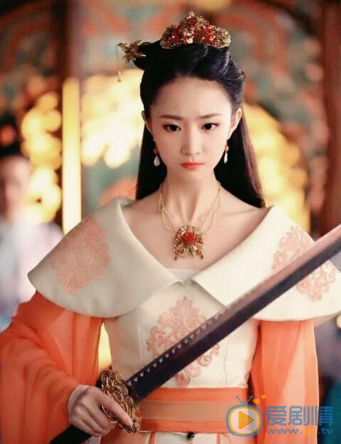 張小垚個人資料簡介 張小垚《龍鳳店傳奇》劇照