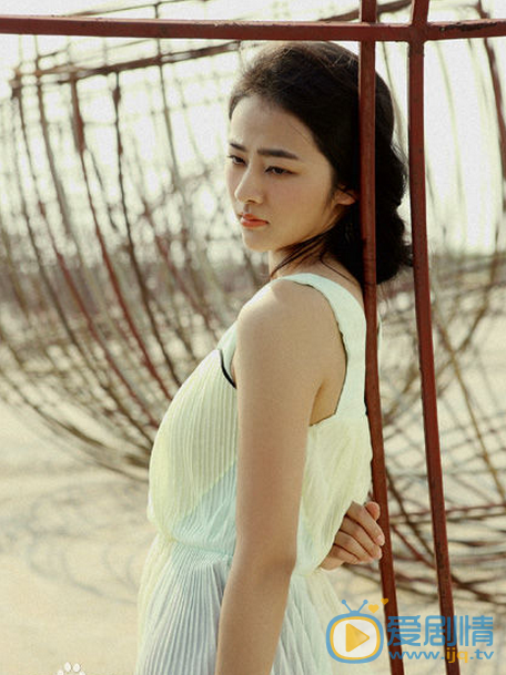 白鹿原冷秋月是誰演的？冷秋月扮演者小斯琴高娃個人資料及生活寫真照欣賞