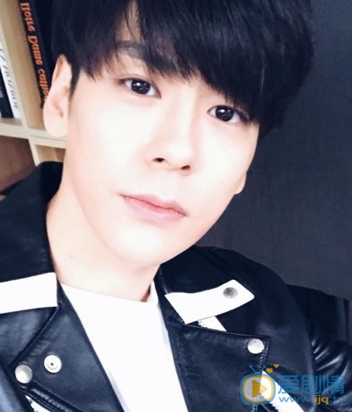 路從今夜白魏子健是誰演的？路從今夜白魏子健扮演者魏哲鳴個人資料、寫真及生活照欣賞