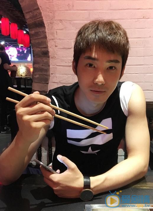 夏至未至段橋是誰扮演的？夏至未至段橋扮演者龐瀚辰個人資料、寫真及生活照欣賞