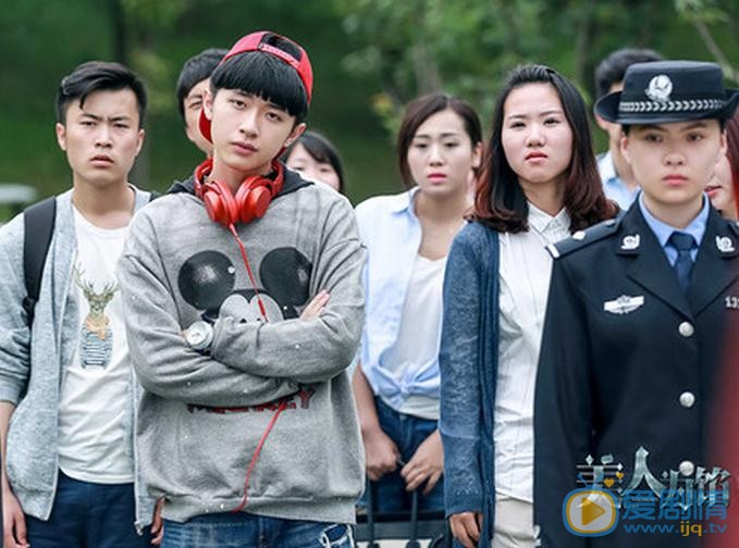 美人為餡A和白錦曦是什麼關係?A為什麼叫白錦曦姐姐?