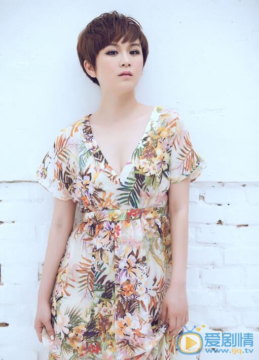  國民大生活趙燕是誰演的？趙燕扮演者洛葳個人資料及生活寫真照欣賞