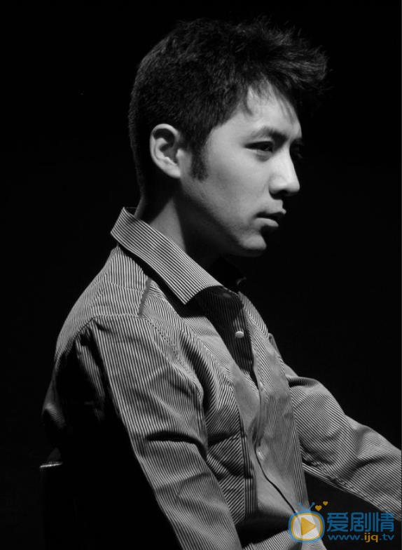 通天狄仁傑李治扮演者瞿澳暉寫真生活照欣賞