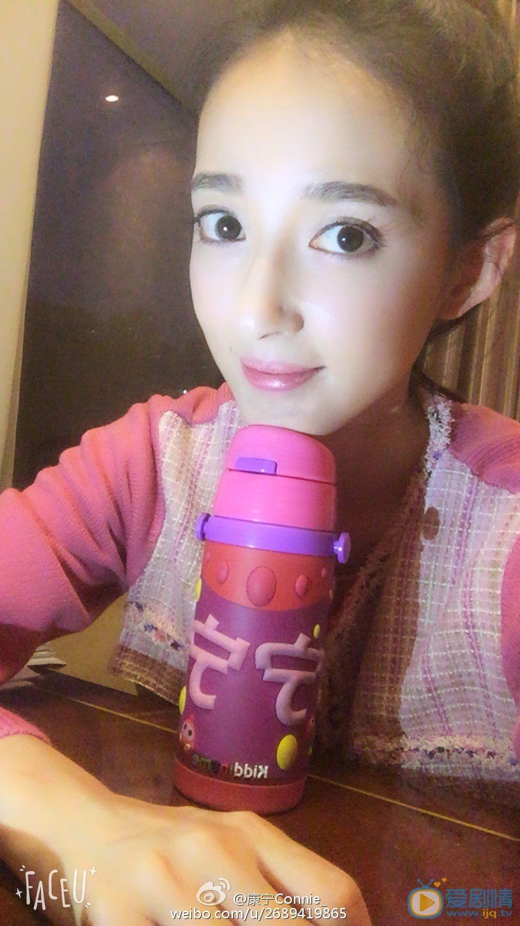 檸檬初上童丹扮演者康寧寫真及生活照欣賞