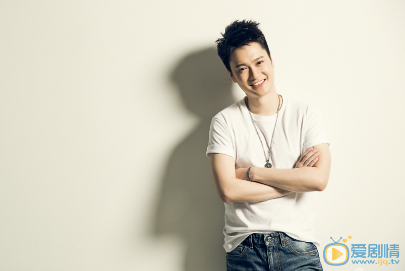  歡樂頌2曲連傑是誰演的？曲連傑扮演者郭曉然個人資料生活照欣賞