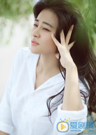 白鹿原冷秋月是誰演的？冷秋月扮演者小斯琴高娃個人資料及生活寫真照欣賞