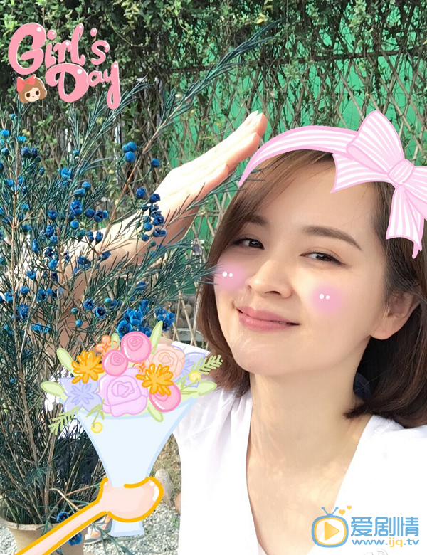 孤芳不自賞張貴妃是誰演的?張貴妃扮演者鄧莎個人資料簡介