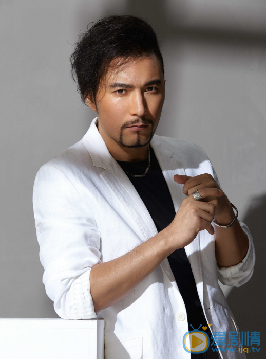 艾克拜爾·黑血個人資料簡介 艾克拜爾·黑血演藝經歷 艾克拜爾·黑血帥氣寫真