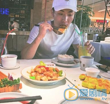 醉玲瓏陸遷是誰扮演的？醉玲瓏陸遷扮演者許鑫個人資料、寫真及生活照欣賞