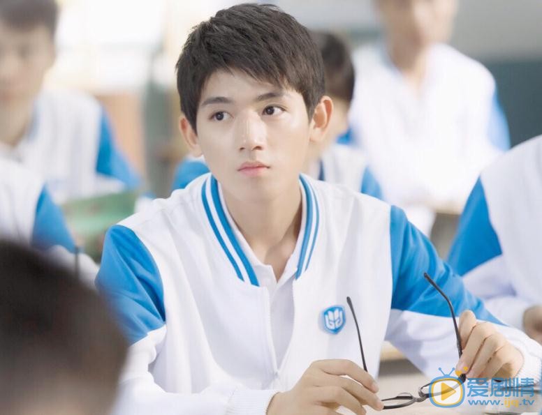 李硯個人資料簡介 李硯《最好的我們》劇照