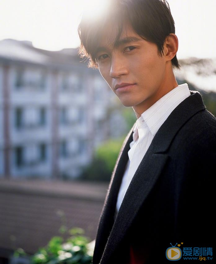 媚者無疆刑風是誰演的？刑風扮演者李子峰個人資料、寫真及生活照欣賞