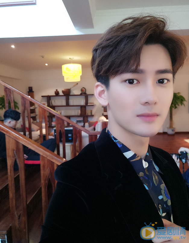 浪花一朵朵唐一白是誰演的？唐一白扮演者熊梓淇個人資料及寫真生活照欣賞