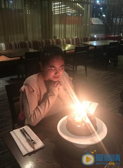 美味奇緣小佳茗是誰演的？小佳茗扮演者趙姝婷個人資料、寫真及生活照欣賞