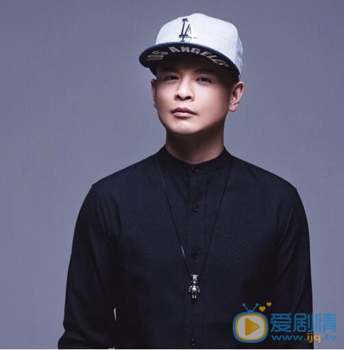 側田寫真 側田個人經歷及家庭背景介紹