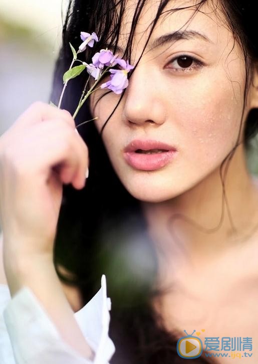 警花與警犬之再上征程顧依依是誰演的？顧依依扮演者李晨熙個人資料、寫真及生活照欣賞