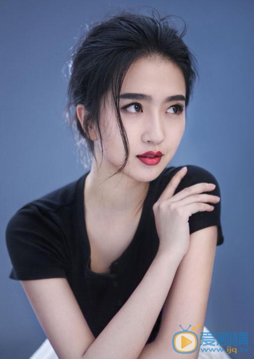 擇天記莫雨是誰扮演的？莫雨扮演者許齡月個人資料、寫真及生活照欣賞