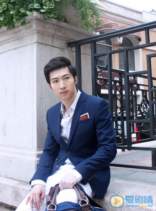 崔紹涵寫真 崔紹涵個人經歷及家庭背景介紹