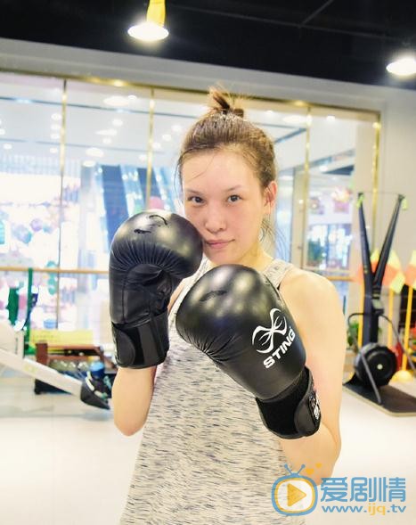 風再起時顧盼是誰演的？顧盼扮演者佟晨潔個人資料、寫真及生活照欣賞