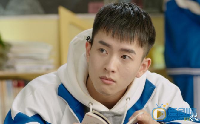 吳瑞淞個人資料簡介 吳瑞淞《教室的那一間》劇照