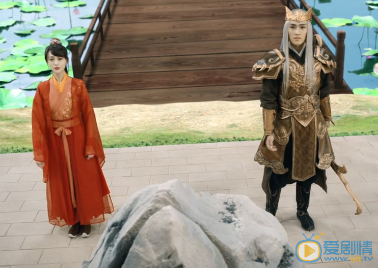 微微一笑很傾城真水無香為什麼和貝微微離婚？真水無香喜歡誰？