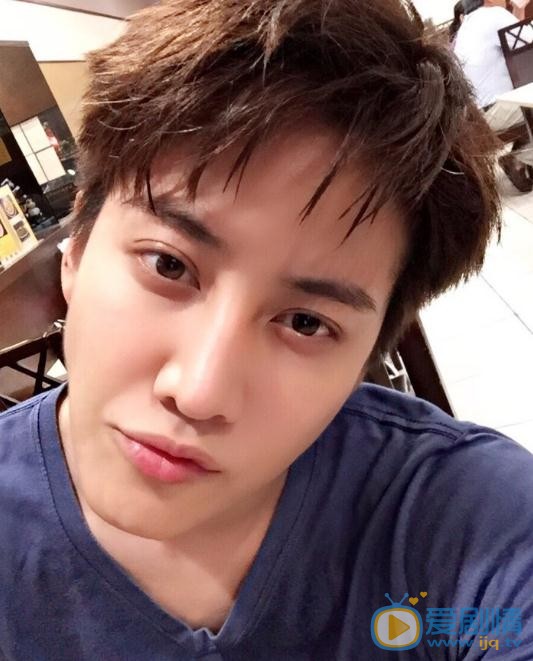 美味奇緣李雨哲是誰扮演的？美味奇緣李雨哲扮演者mike個人資料、寫真及生活照欣賞