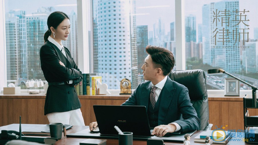 精英律師王鷗在劇中飾演什麼角色？她的結局怎么樣？