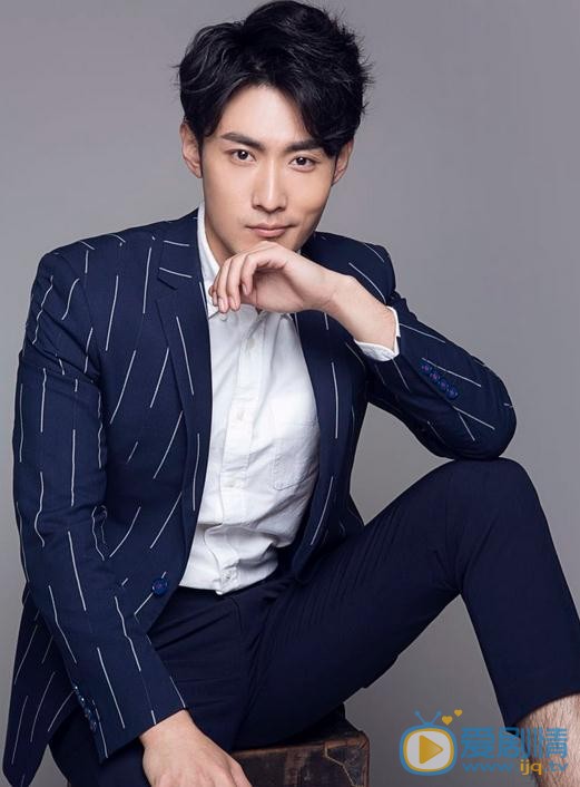 醉玲瓏陸遷是誰扮演的？醉玲瓏陸遷扮演者許鑫個人資料、寫真及生活照欣賞