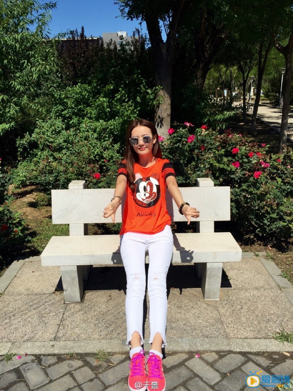 劉海戲金蟾迷迭扮演者千景生活照欣賞