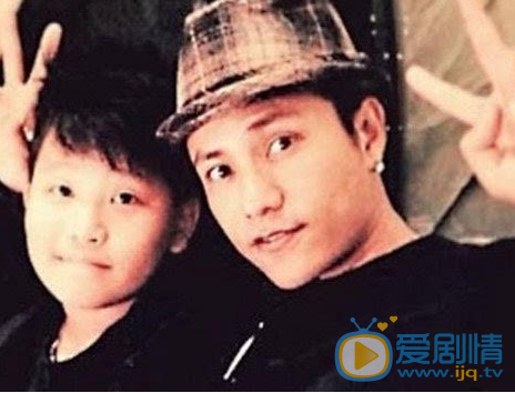 陳坤兒子生母是誰？陳坤和兒子親密合影 陳坤個人資料簡介