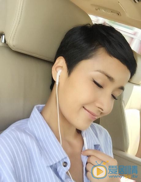 騾子和金子花姑是誰扮演的?花姑扮演者黃曼個人資料、寫真及生活照欣賞