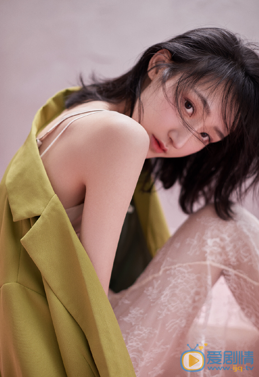 羅奕個人資料簡介 羅奕演藝經歷 羅奕甜美氣質寫真圖片