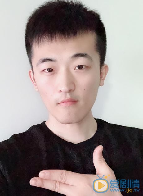 生於70年代王小兵是誰演的？王小兵扮演者姜寒個人資料、寫真及生活照欣賞