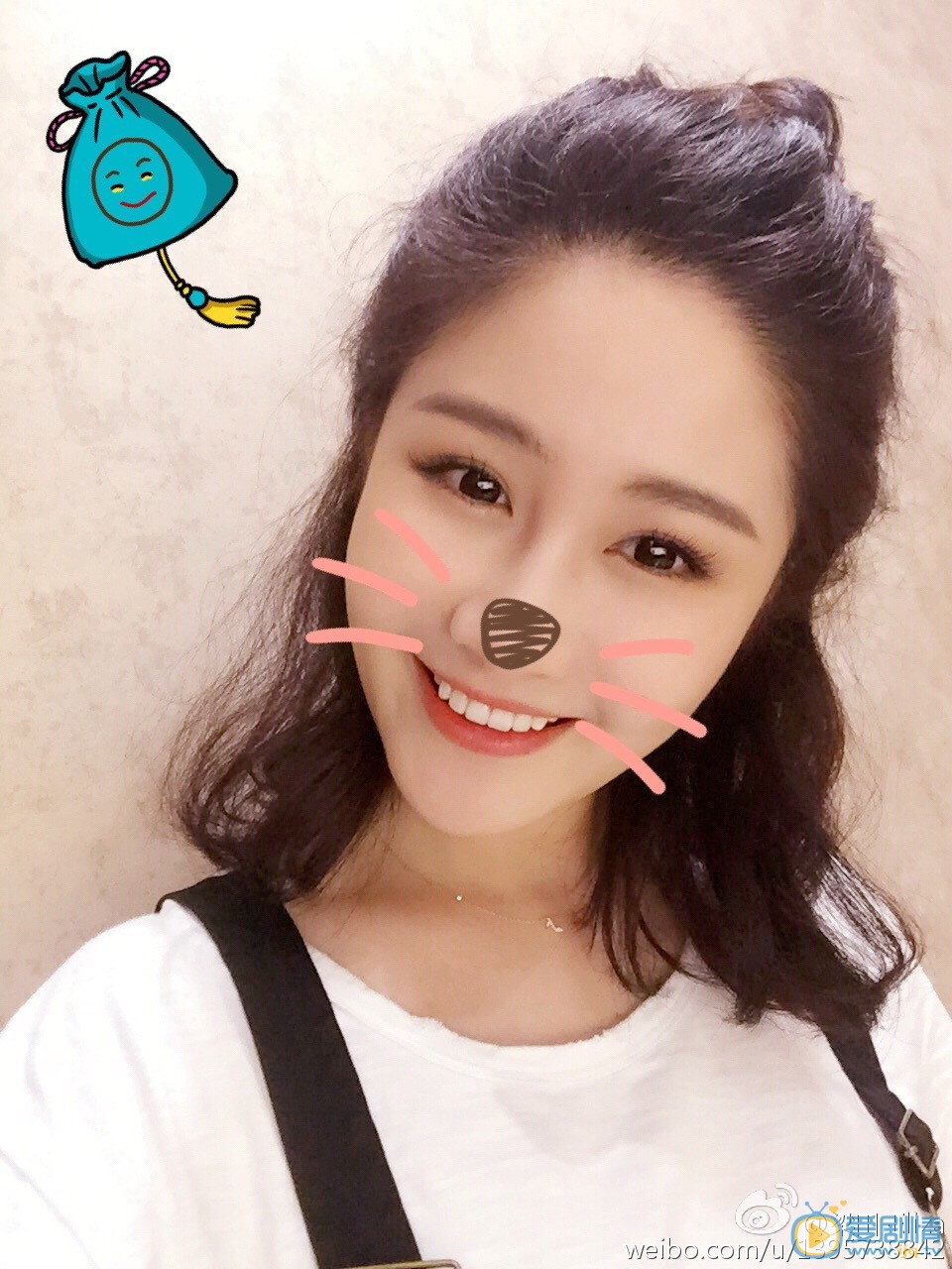 思美人昭碧霞扮演者梁田寫真生活照欣賞