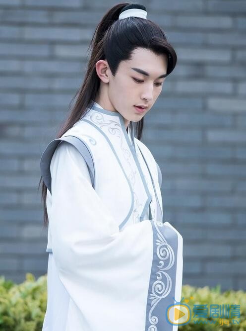 郭俊辰《白狐的人生》劇照 郭俊辰演藝經歷介紹