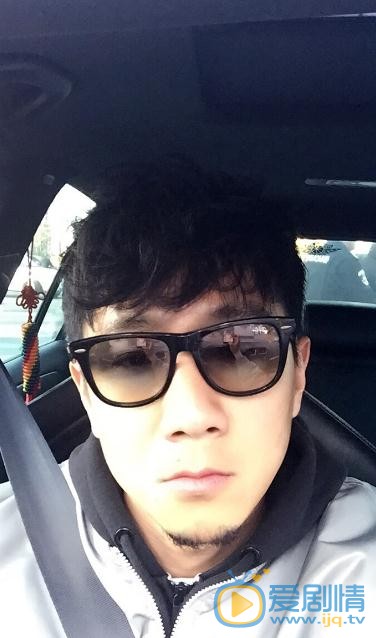 平凡歲月二膀子是誰演的？平凡歲月二膀子扮演者於笑個人資料、寫真及生活照欣賞